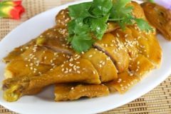 鹽焗雞加盟店鋪的優(yōu)勢在哪里呢